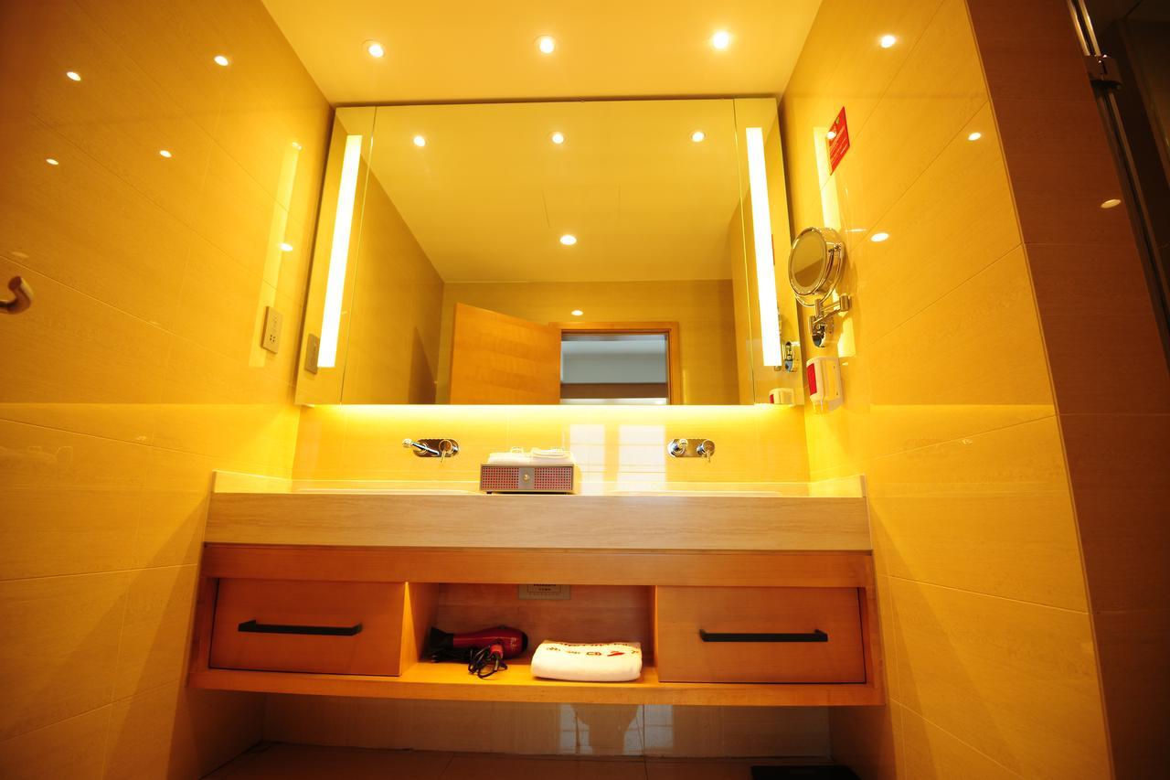 Intercity Hotel Qingdao Exterior photo